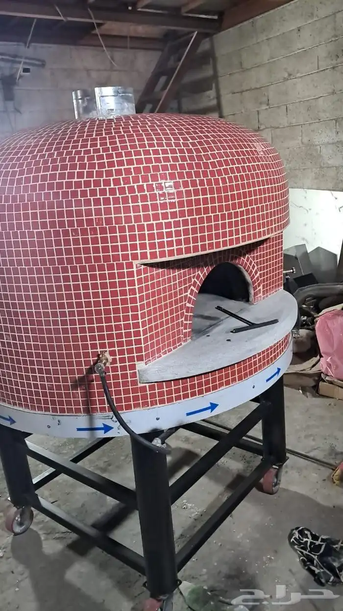 افران بيتزا نابولي الإيطالي وبأسعار منافسة 2