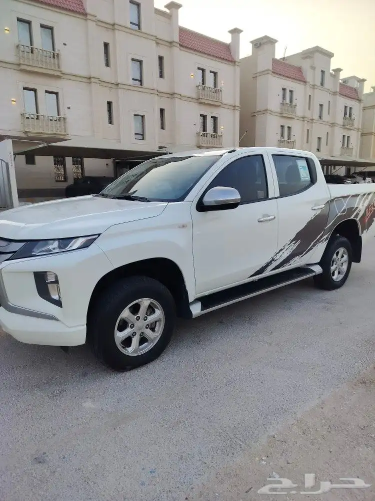 مستوبيشي L200 موديل 2022 3