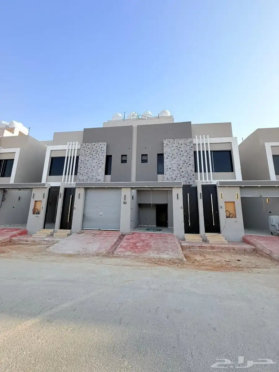ادوار وتاون هاوس index