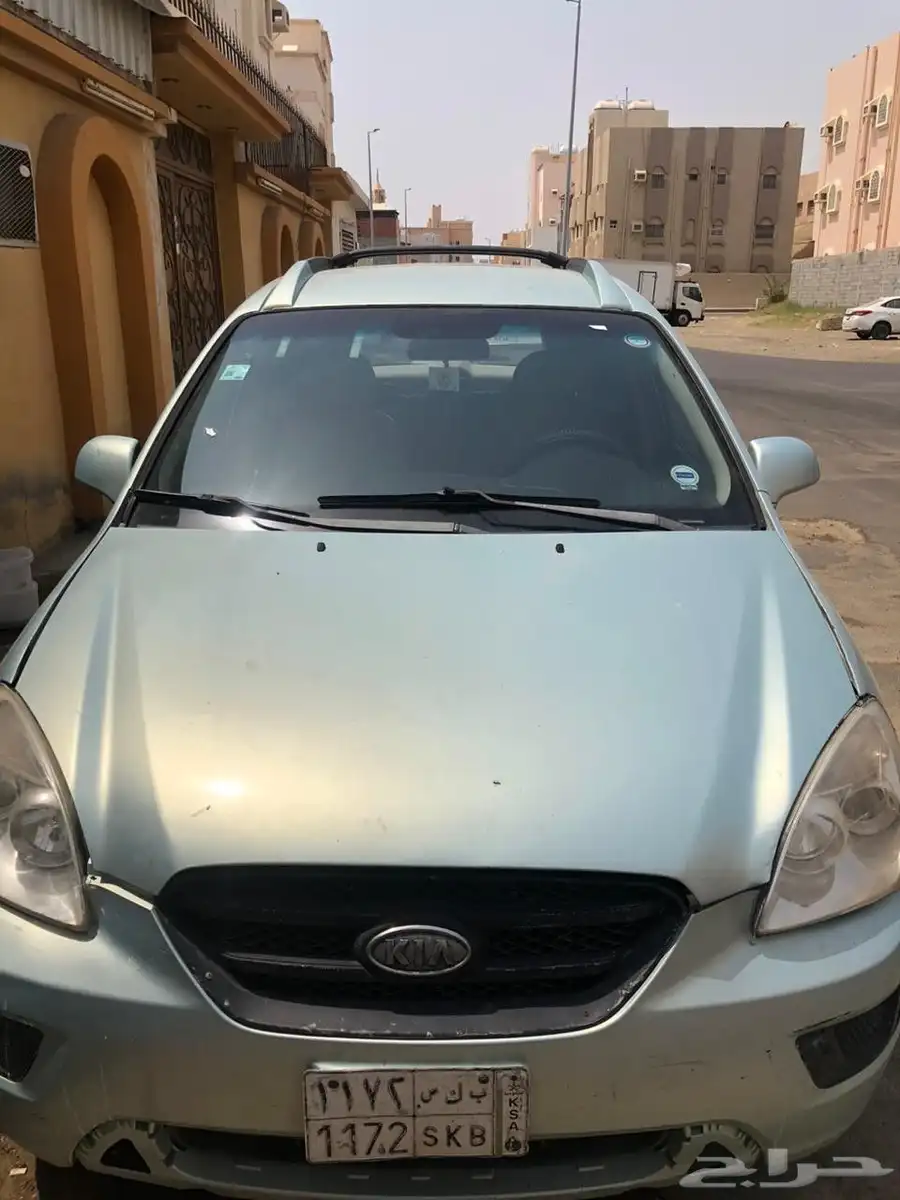 سيارة كيا كارينز 2007 مكينه 2000 سي نضيفه البيع مستعجل 0