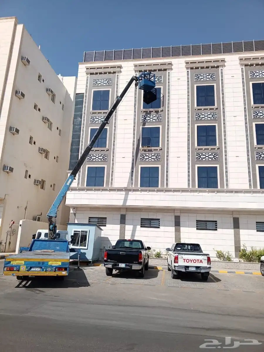 كرينات وروافع شوكيه ومان لفت وسيزر لفت للإيجار اليومي والشهر 7