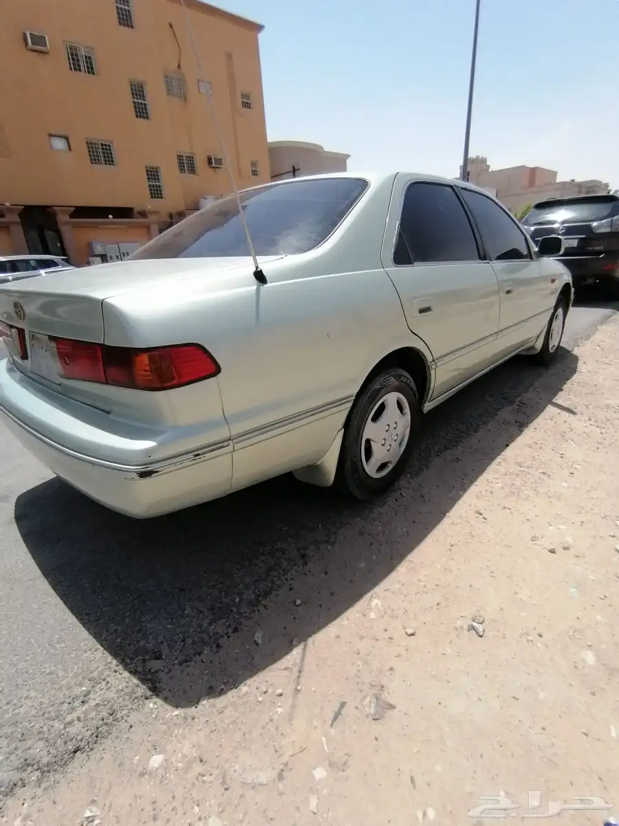 للبيع كامري موديل 2001 2