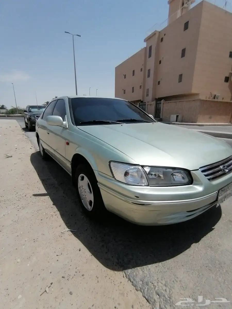 للبيع كامري موديل 2001 1