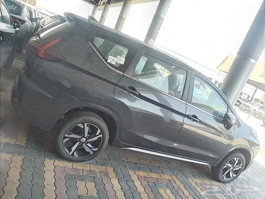 ميسوبتشي اكسباندر 2025 2