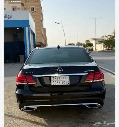 اصطب مرسيدسE300 1
