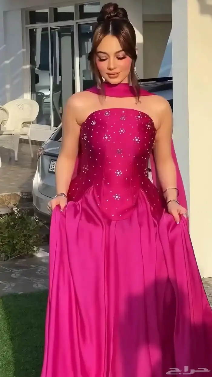 تشكيله من فساتين بريق السهرة 47
