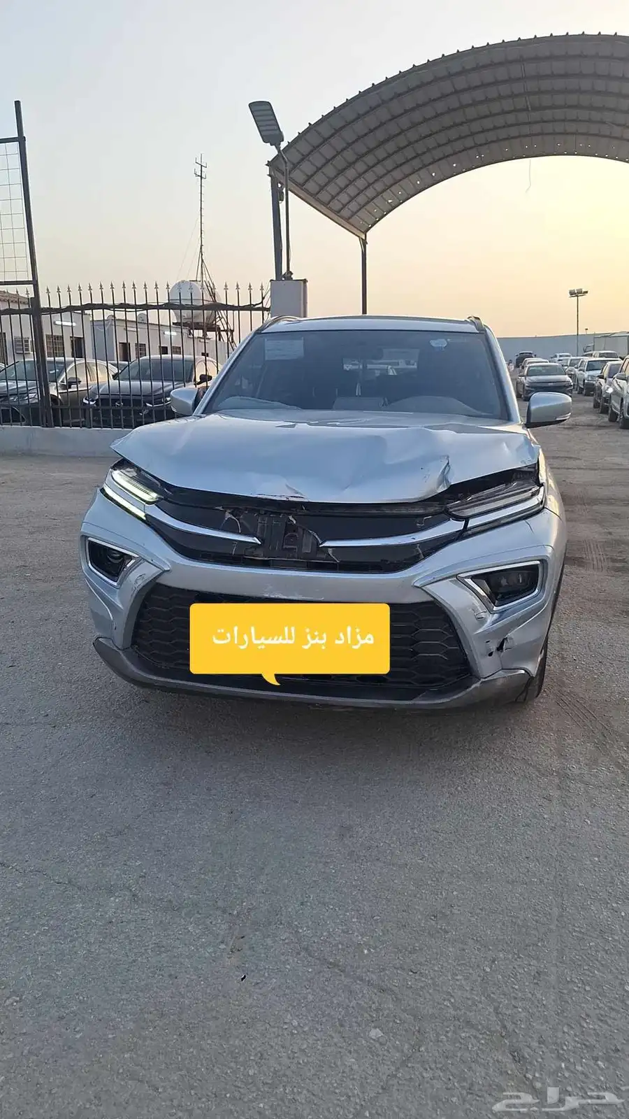 تويوتا اوربان كروزر مصدوم 0