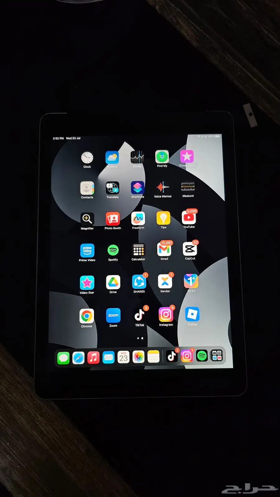 Ipad 5th generation 9.7 128gb 0