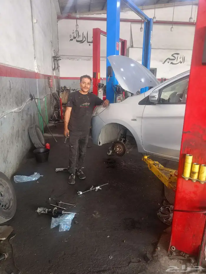 مكانيكي ديزال مكانيكي ديزال شاحنات مان قلاب اسيزواز مستبيشي 0