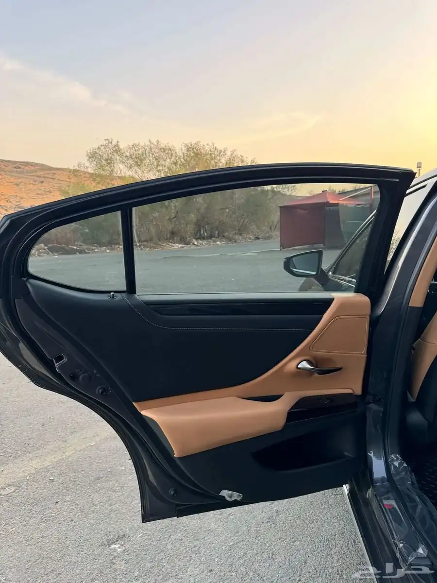 لكزس ES300H هايبرد للبيع 17