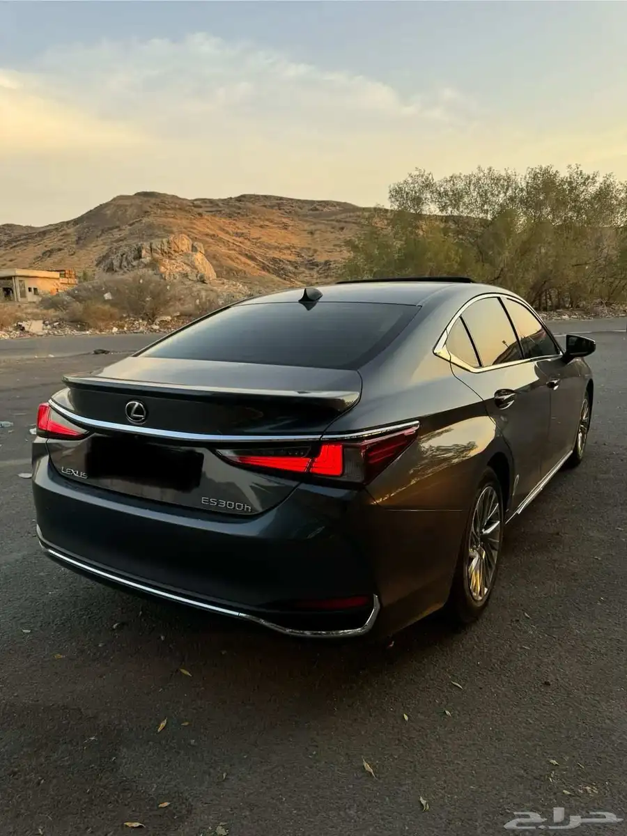 لكزس ES300H هايبرد للبيع 12