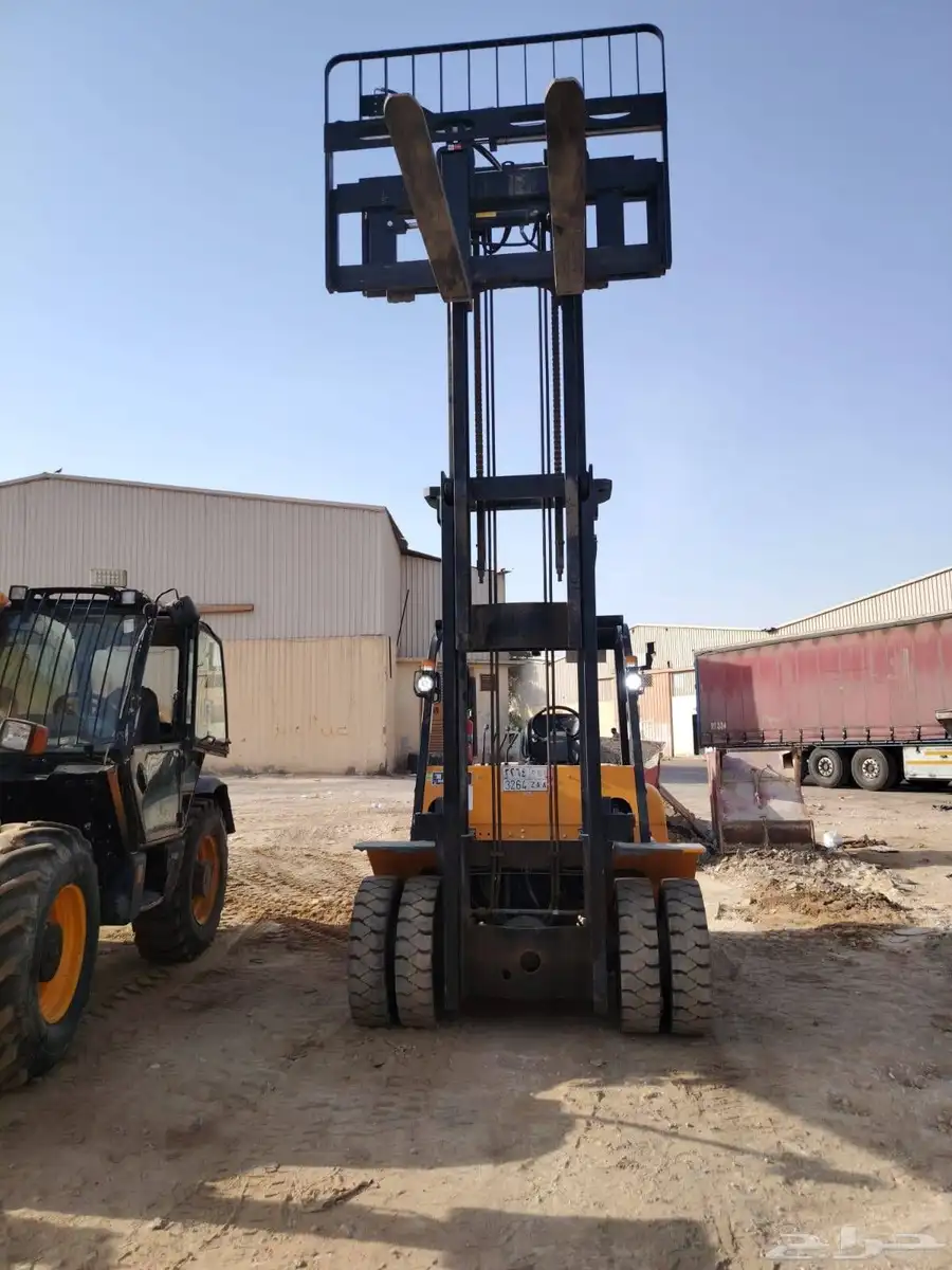 RENTING ALL KINDS OF HEAVY EQUIPMENT 0
