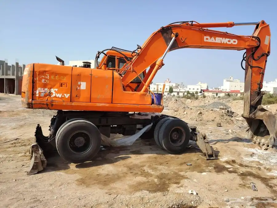 بوكلين للبيع موديل 2002 4