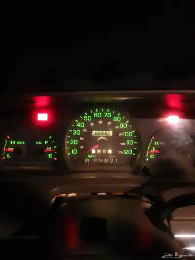 فورد قراند ماركيز 2004 6