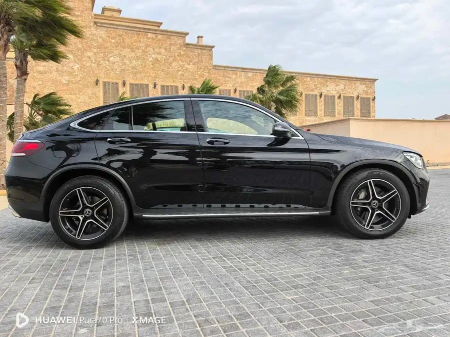 للبيع مرسيدس GLC 300 موديل 2020 26