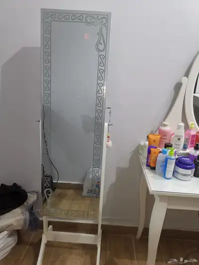 دولاب اكسسوارات وتسريحة من ايكيا 3