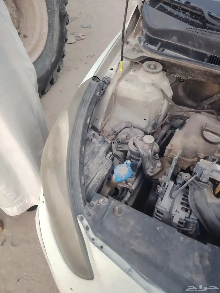 للبيع سوم 14 السياره. فيها رش تجميلي 8