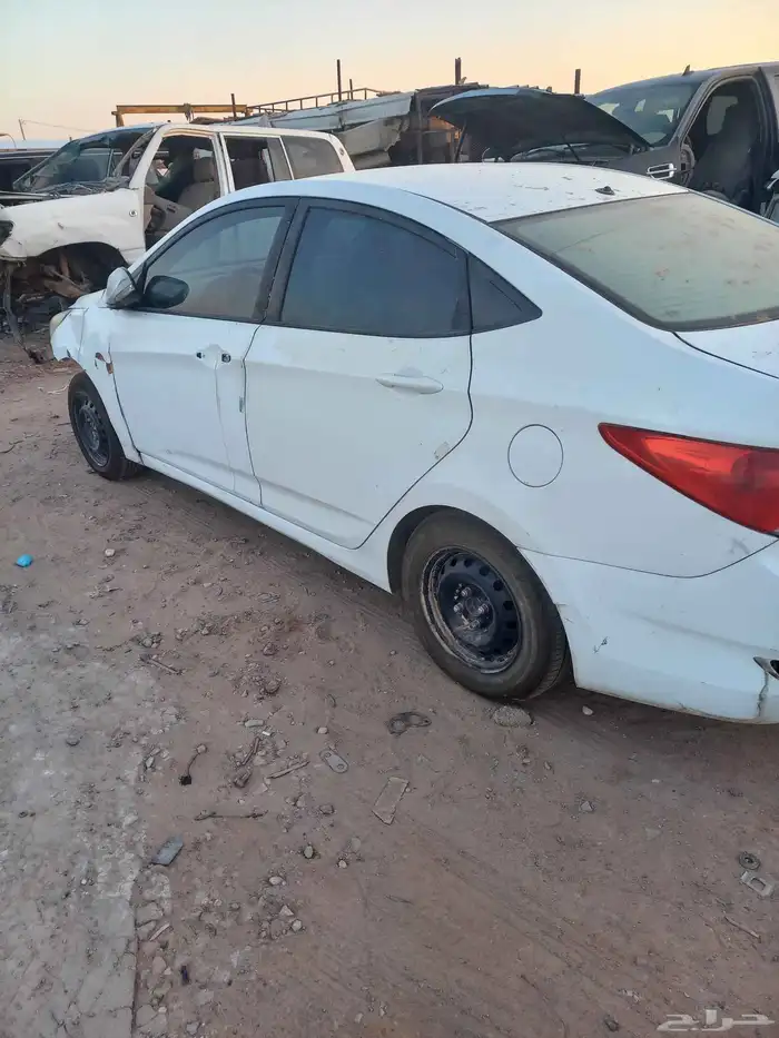 لبيع قطع غيار اكسنت 2012 1