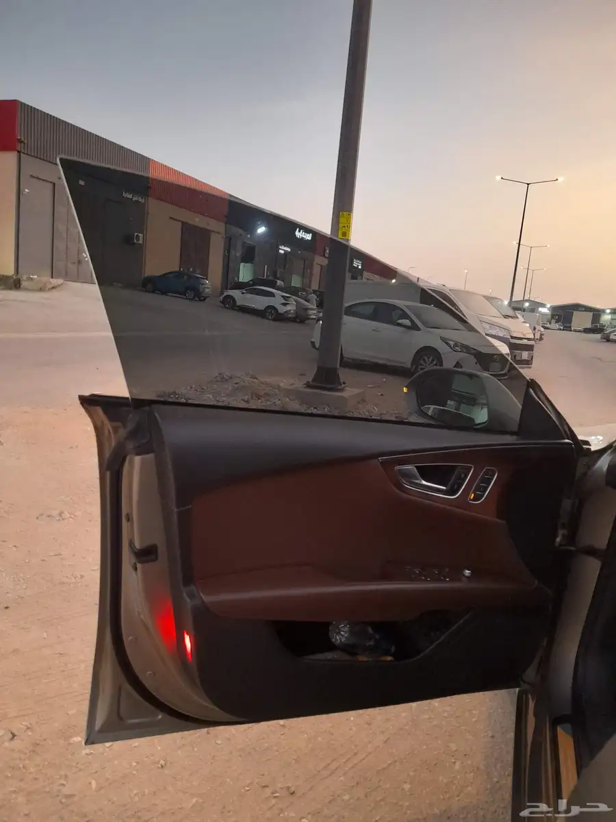 ((فرصة ذهبية سيارة اودي A7 2011 11