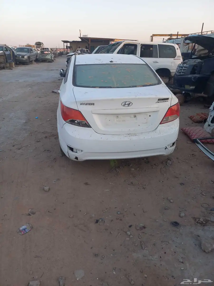 لبيع قطع غيار اكسنت 2012 2
