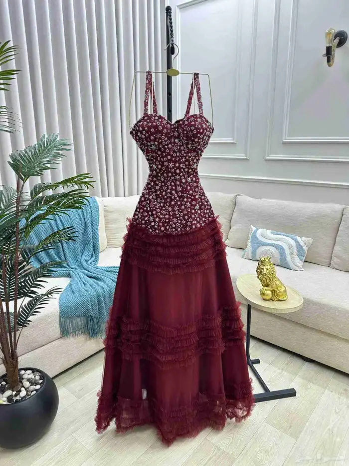 تشكيله من فساتين بريق السهرة 37