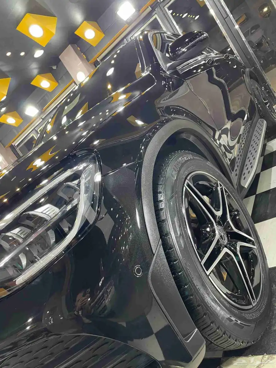 للبيع مرسيدس GLC 300 موديل 2020 32