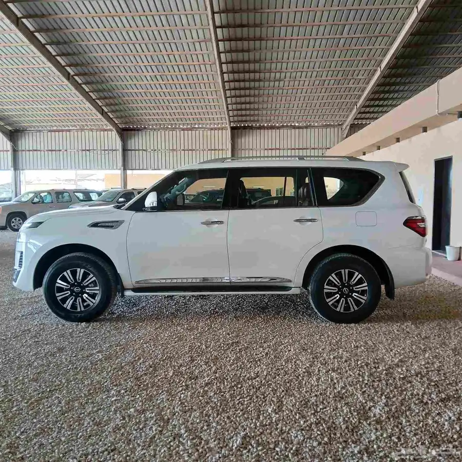 نيسان باترول تيتانيوم 2023 سعودي 4