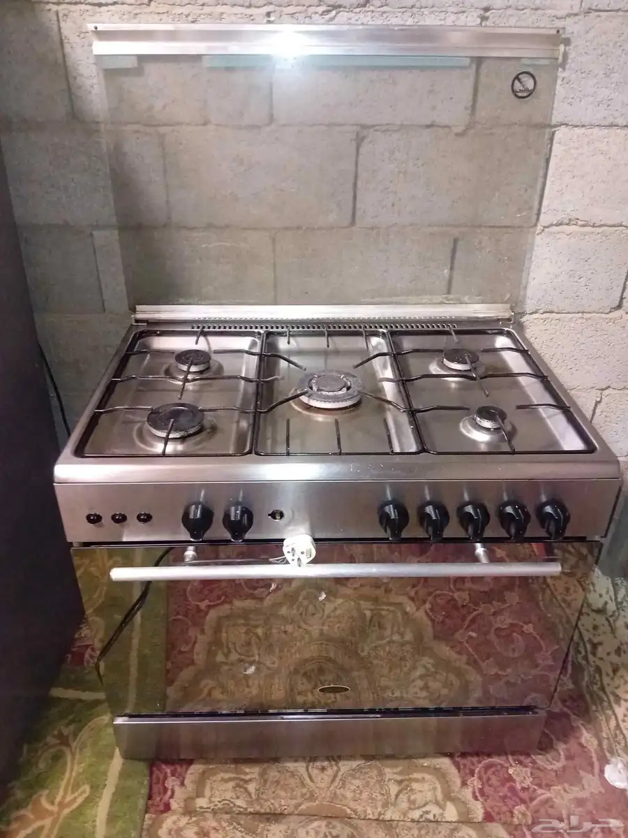 اثاث مطبخ غاز 5 عيون بحالة جيدة جدا 4