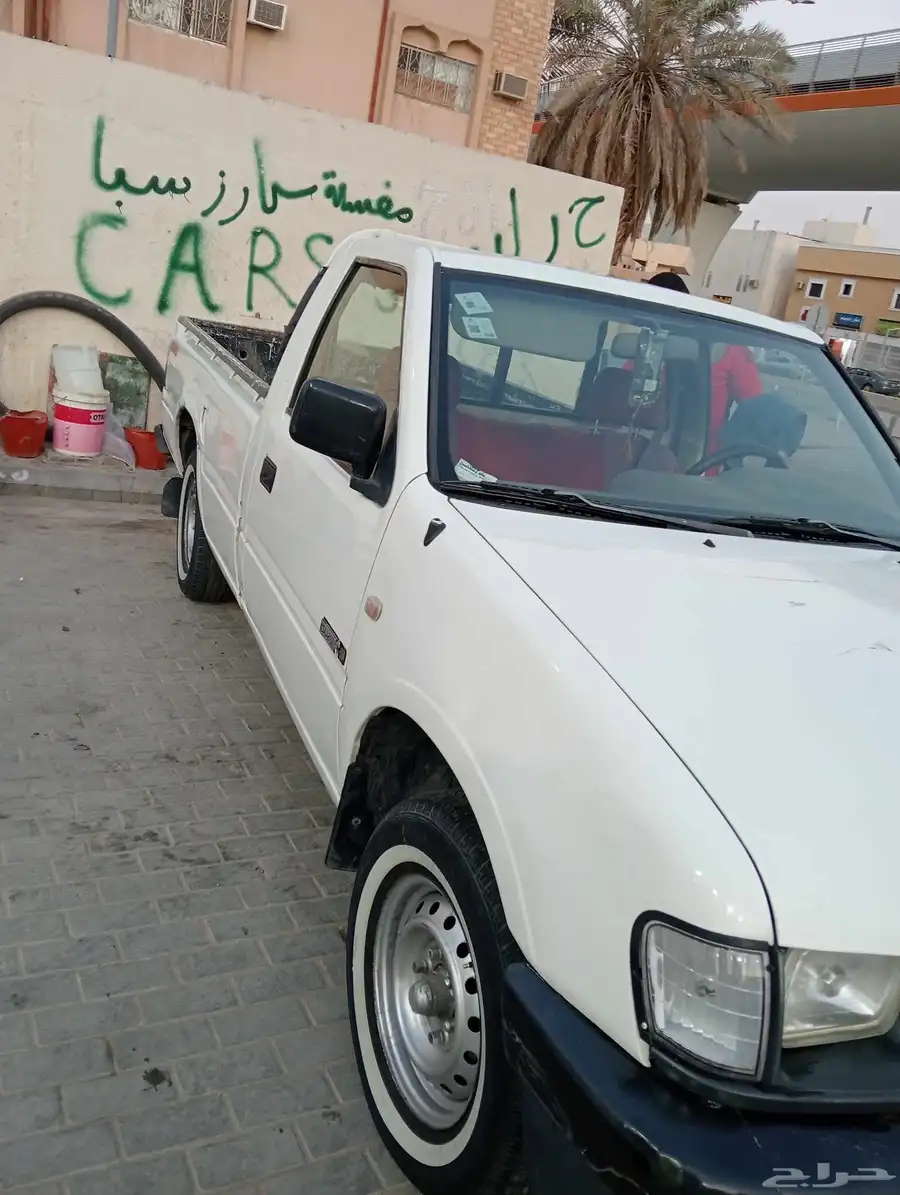 سياره ايسوزو ونيت موديل 2001 حاله ممتازه للبيع موديل 2001 4