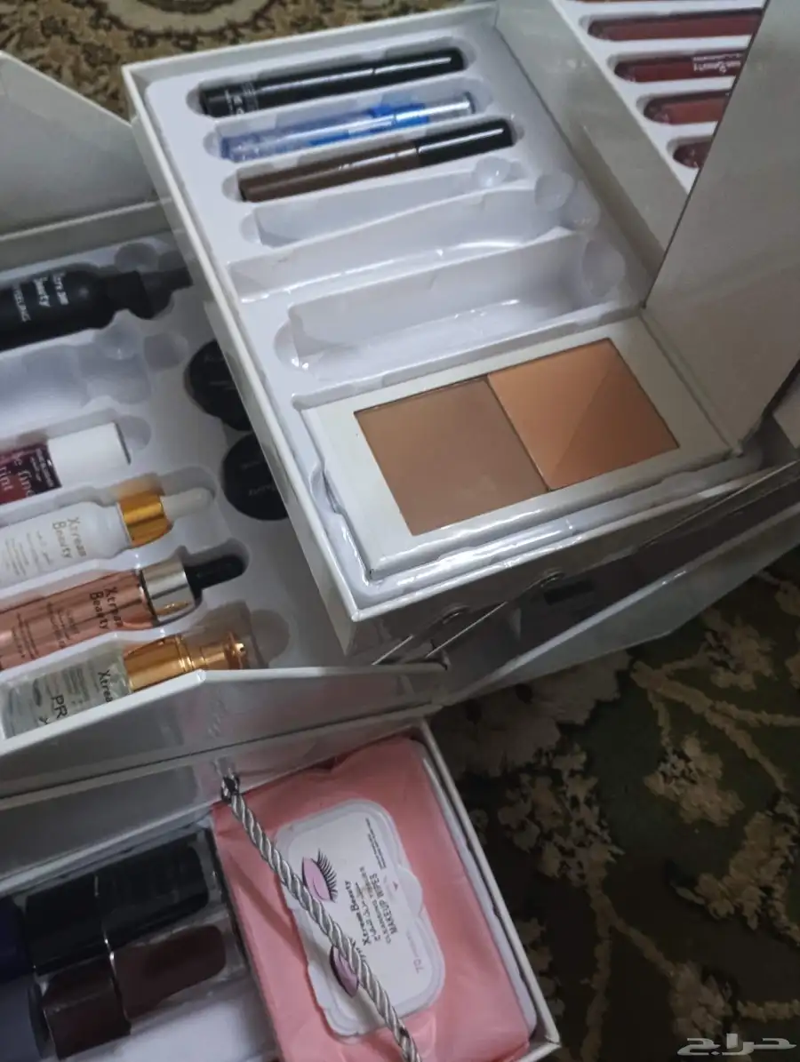 بوكس ميكب استعمال خفيف ناقص منو مسكره وكم شغله خفيفه 5
