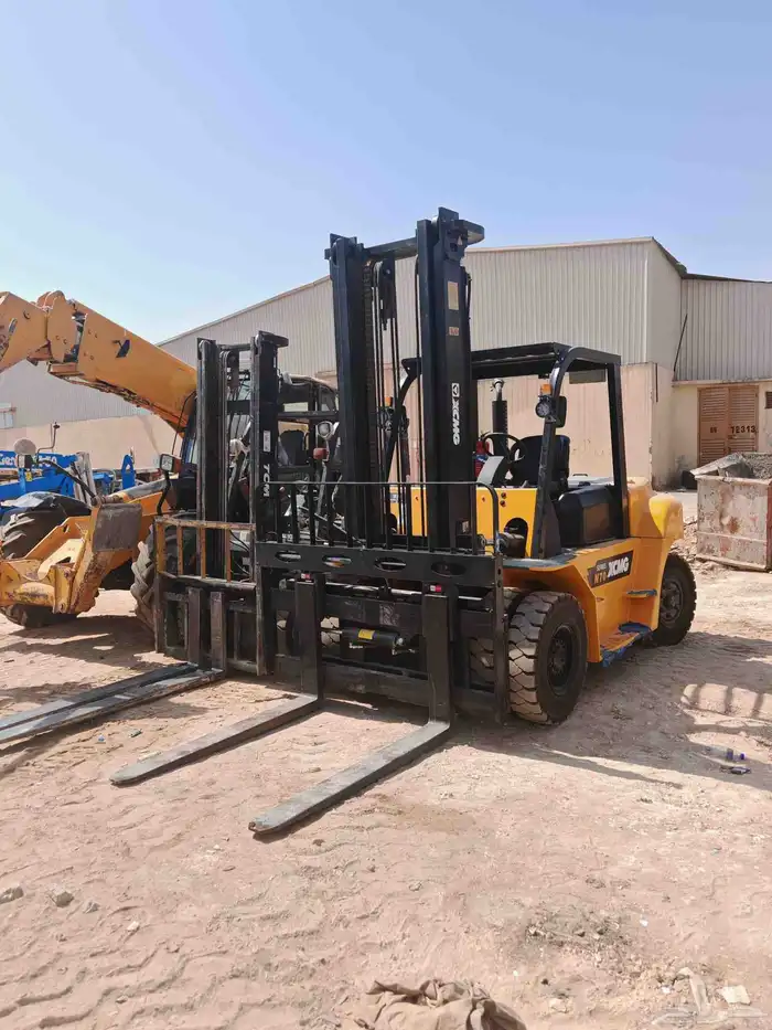 RENTING ALL KINDS OF HEAVY EQUIPMENT 5