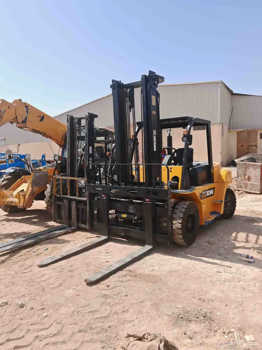 RENTING ALL KINDS OF HEAVY EQUIPMENT 5
