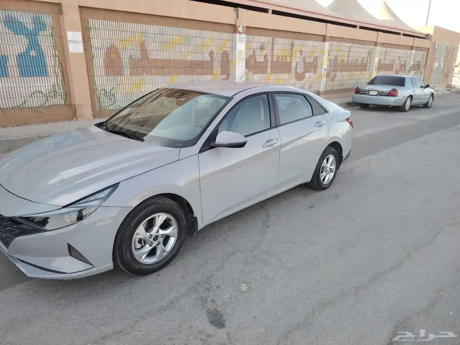 النترا موديل 2022 نص فل نظيف للبيع 4
