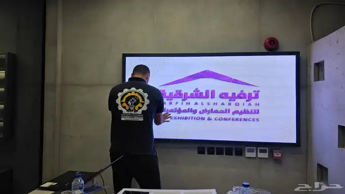 شاشات اعلانية صناعة سعودية داخلية وخارجية 6