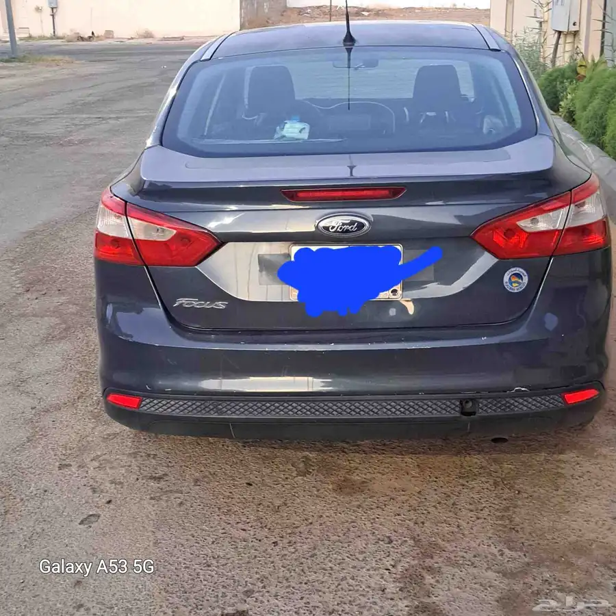 للبيع فورد فوكس 2013 ماشيه 185 الف كيلو السموم 15 الف 2