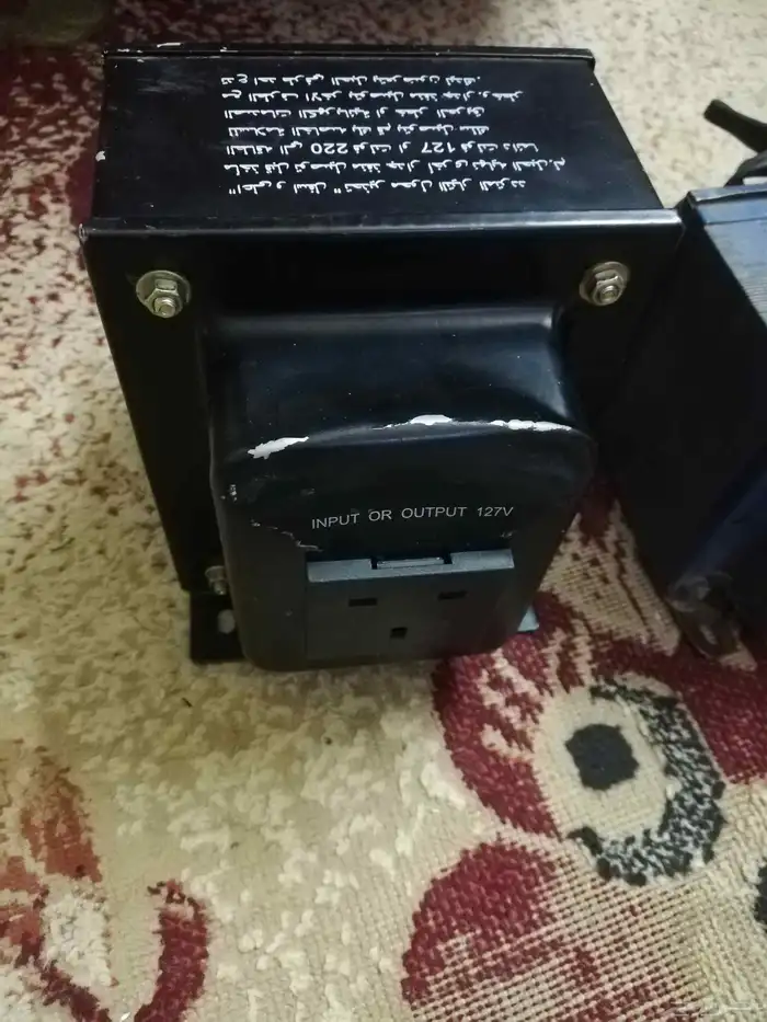 محول كهرباء إيطالي 2000 واط و1000واط عدد 2 يحول 110 ولعكس 1