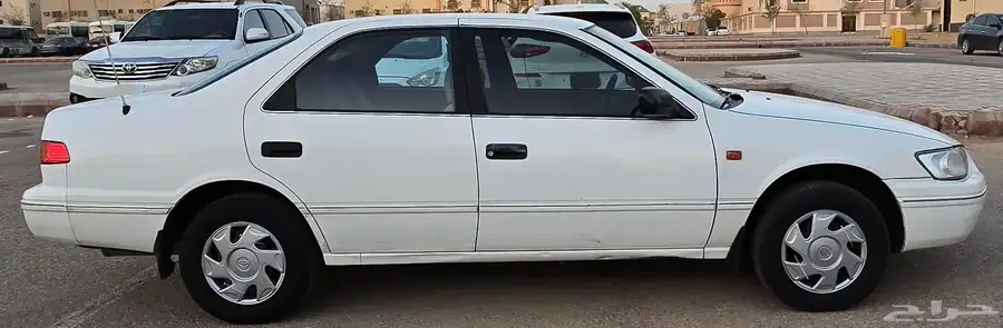 كامري 2001 مخزنة 3