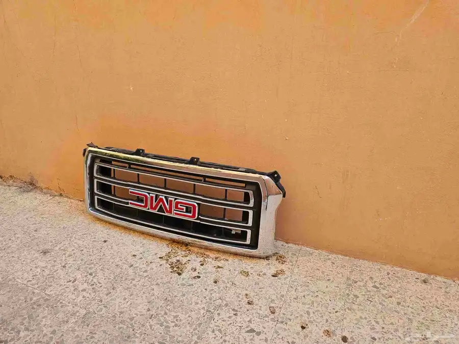 قطع جمس سييرا ويوكن للبيع دبة ودعسات وشبك سييرا 1