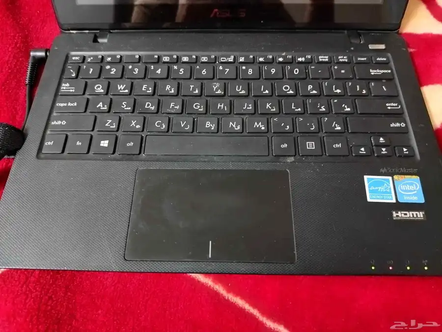 لاب توب اسود شركة asus اسيوس صغير شاشة لمس 6