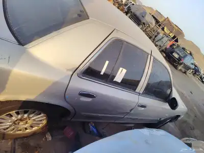 فورد ماركيز 2010مكينه قير دفرنس شرط للبيع قطع غيار فقط 3