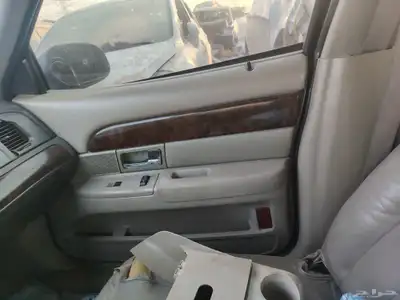 فورد ماركيز 2010مكينه قير دفرنس شرط للبيع قطع غيار فقط 4