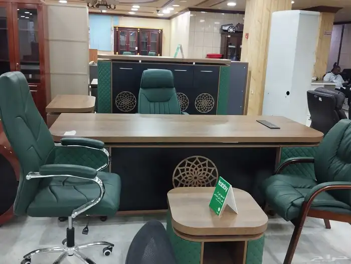 جديد اثاث مودرن مكتبي متوفر (وموجود التوصيل  والتركيب وخدم 2