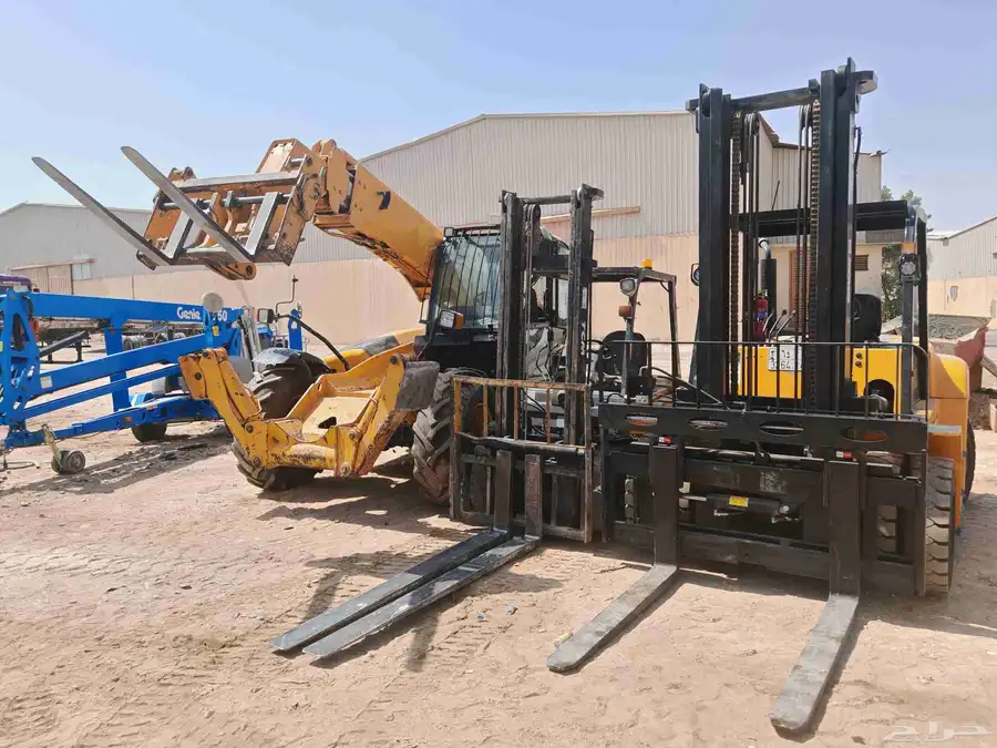RENTING ALL KINDS OF HEAVY EQUIPMENT 2