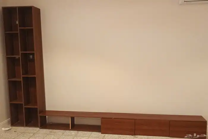طاولة تلفزيون مع دولاب جانبي 3