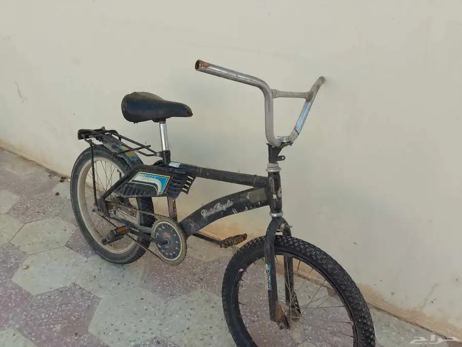 سيكل نضيف معه لستك بس يبغاله تركبه 0