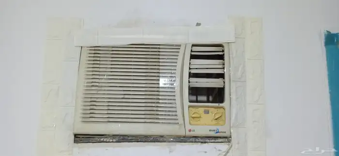 دولاب ملابس وعدد 2 مكيف شباك للبيع 2