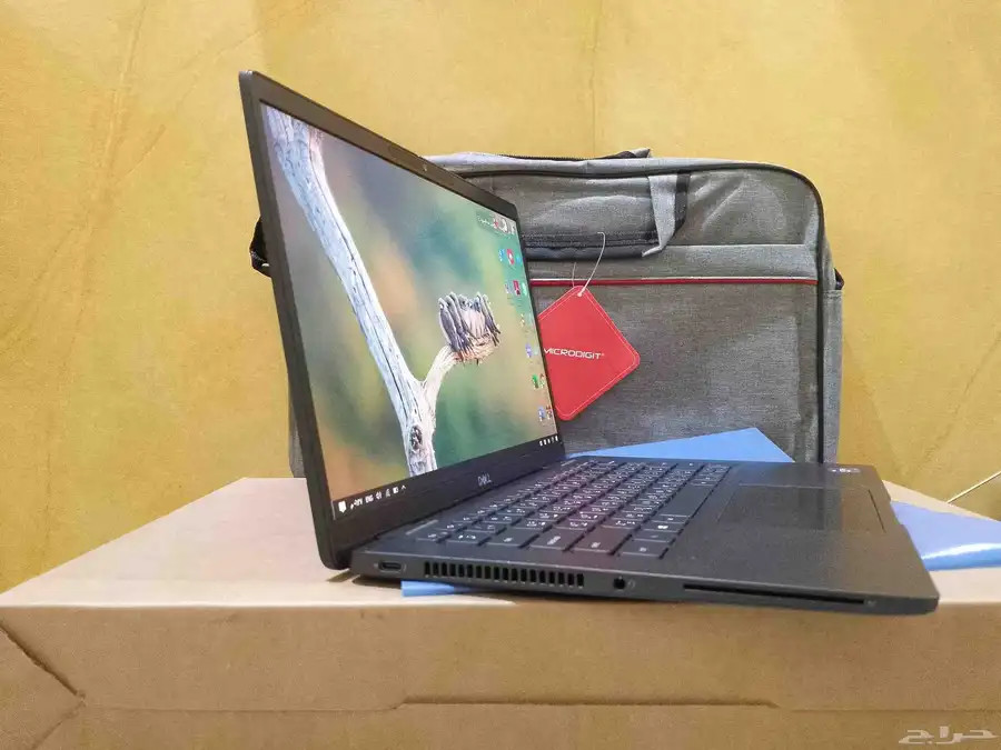 لابتوب Dell Latitude 7420 بشاشة FHD مقاس 14 بوصة ومعالج Int index