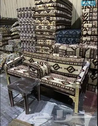 كراسي حديد 1