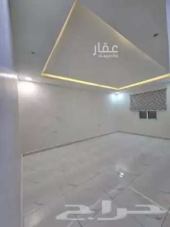 للاجار شقة دور ثالث حي الشعله (مصعد) 3غرف ومجلس ومقلط 35الف 2