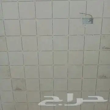 شاب مصري ابحث عن عمل انا صنايعي سراميك ورخام وانترلوك بجميع 0